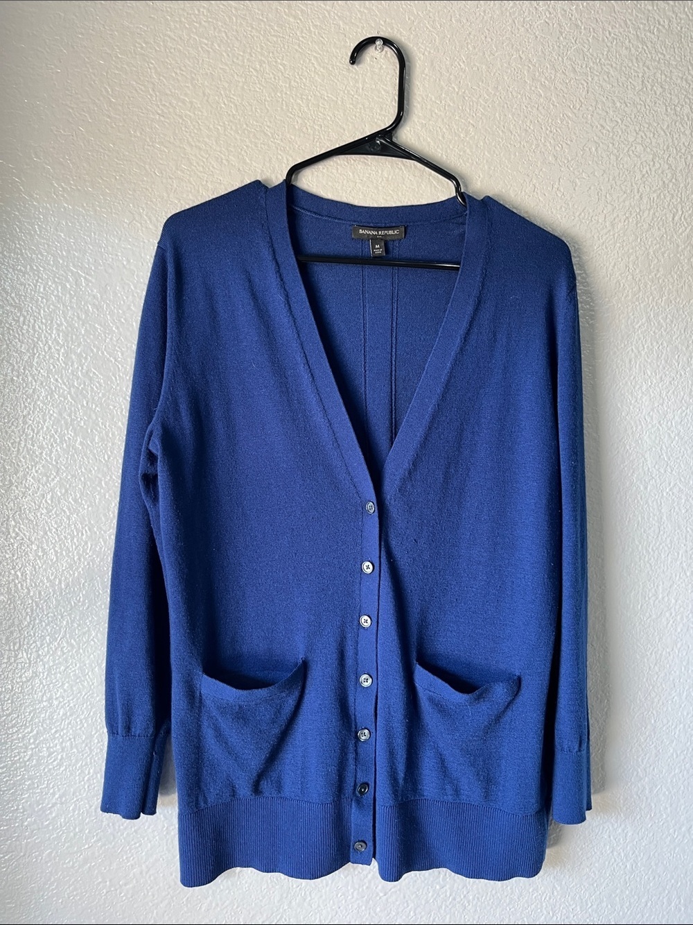 Banana Republic Women's Deep Blue V-Neck Button Cardigan Sz M Office TC0584